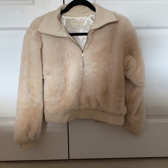 Urban nation foux fur quarter zip - Picture 2 of 3